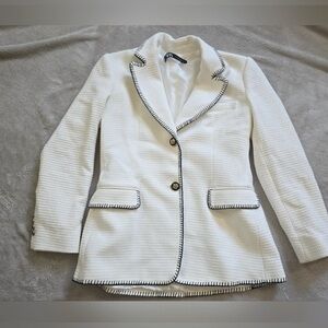 Zara Woman’s Textured Blazer